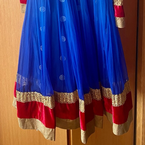 Velvet and net with stone detailing anarkali suit - Picture 3 of 3